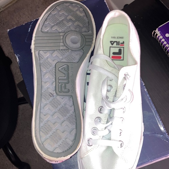 All White FILA - Picture 3 of 4